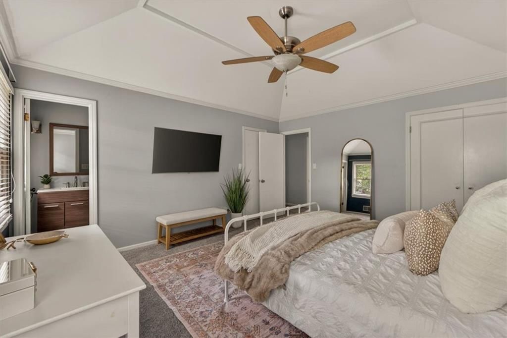 8804 W 92nd Street — photo 17