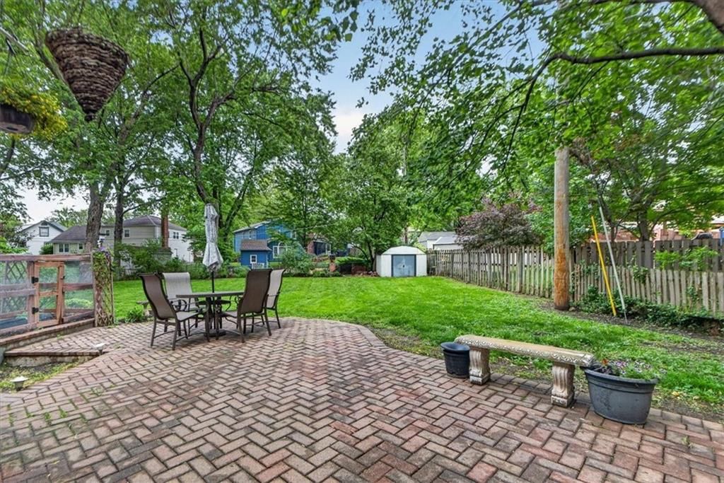 8804 W 92nd Street — photo 30