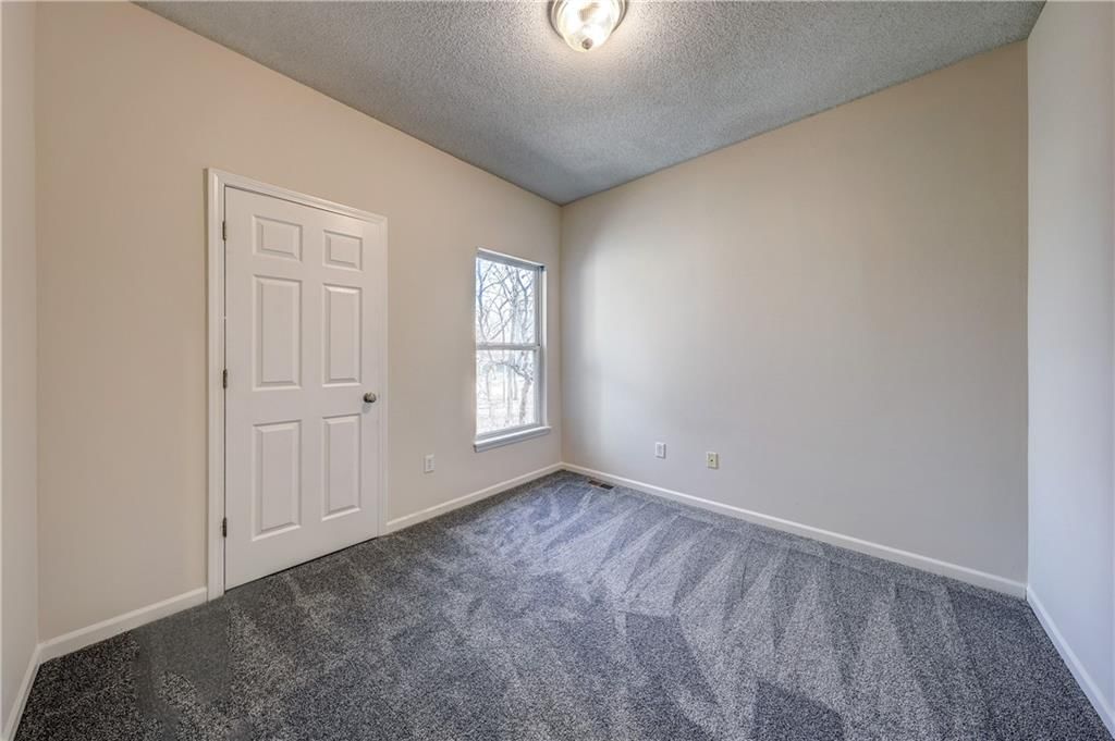 3303 N 103rd Terrace — photo 8
