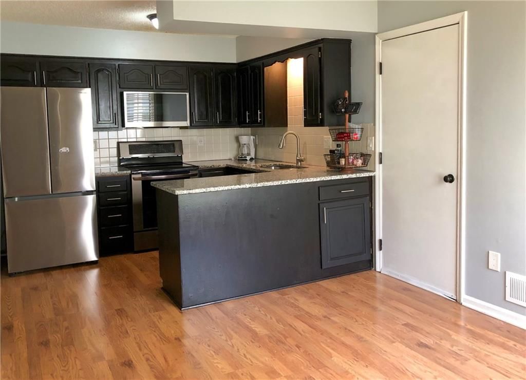 10816 W 115 Terrace — photo 7