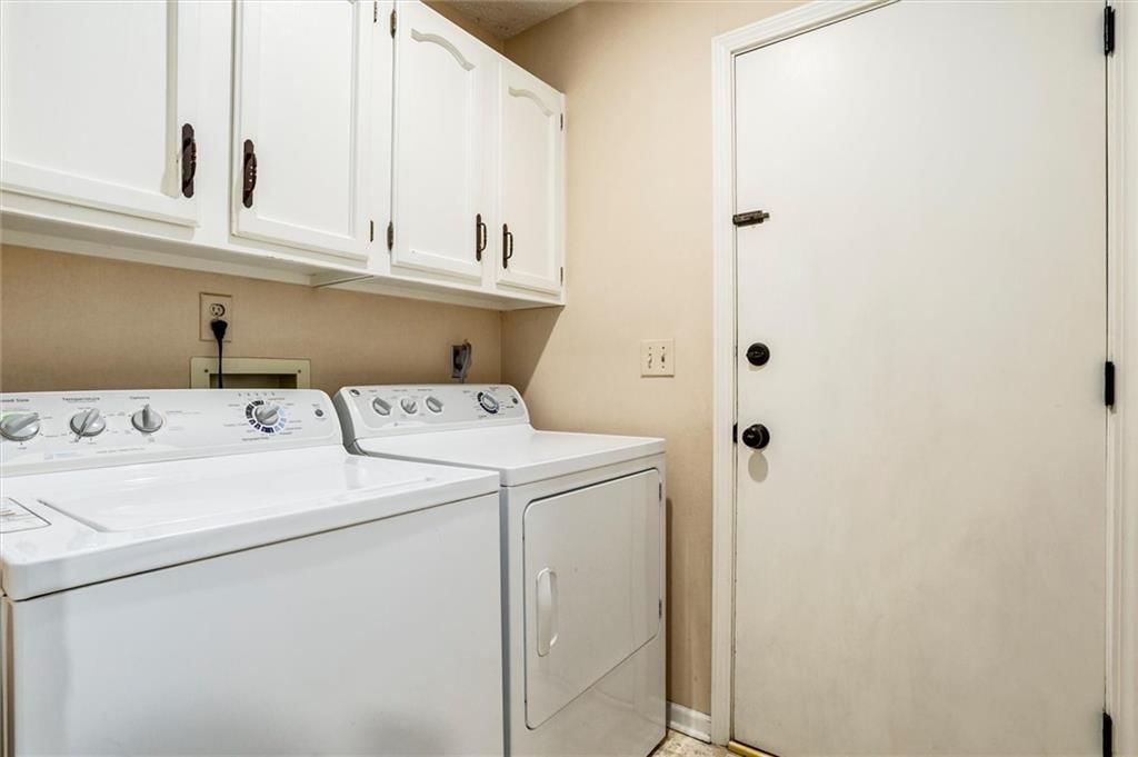 12502 W 81st Terrace — photo 14