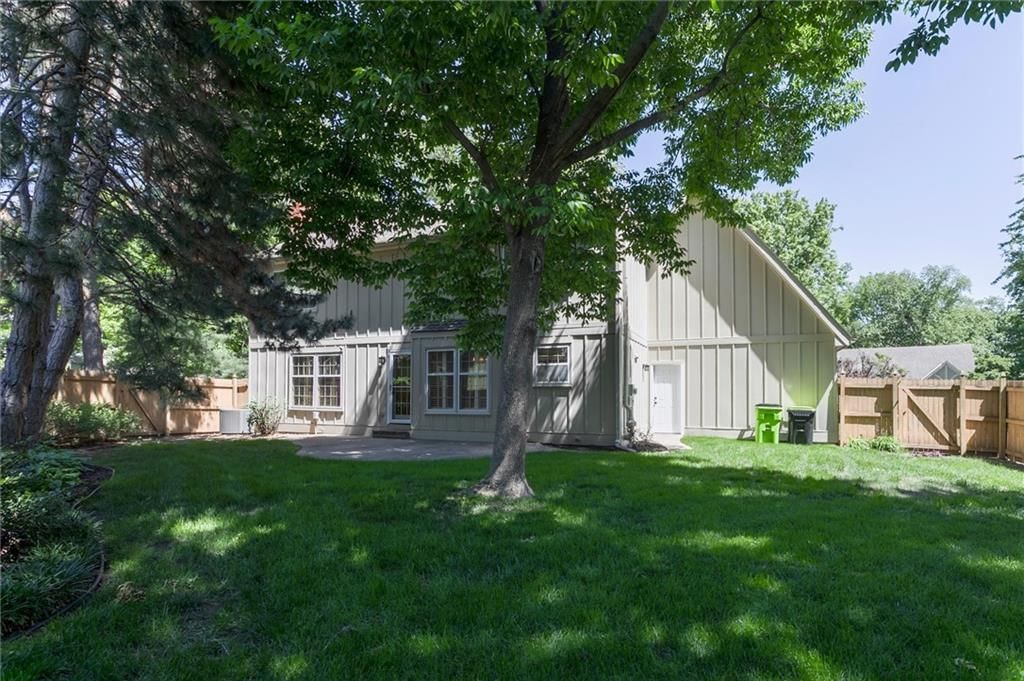 12502 W 81st Terrace — photo 27