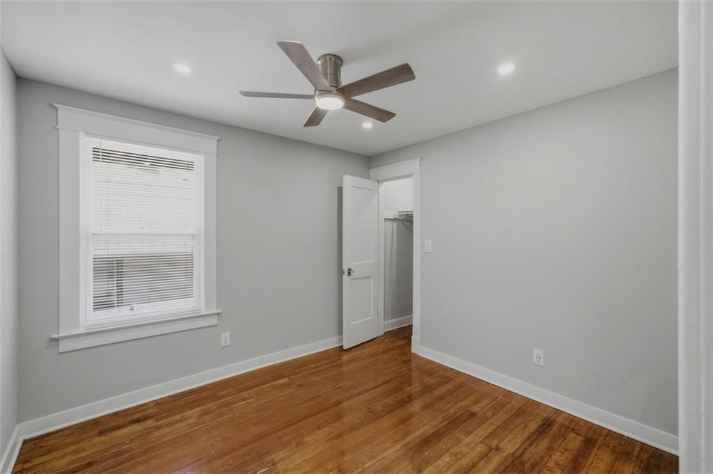 1717 Cambridge Avenue — photo 10