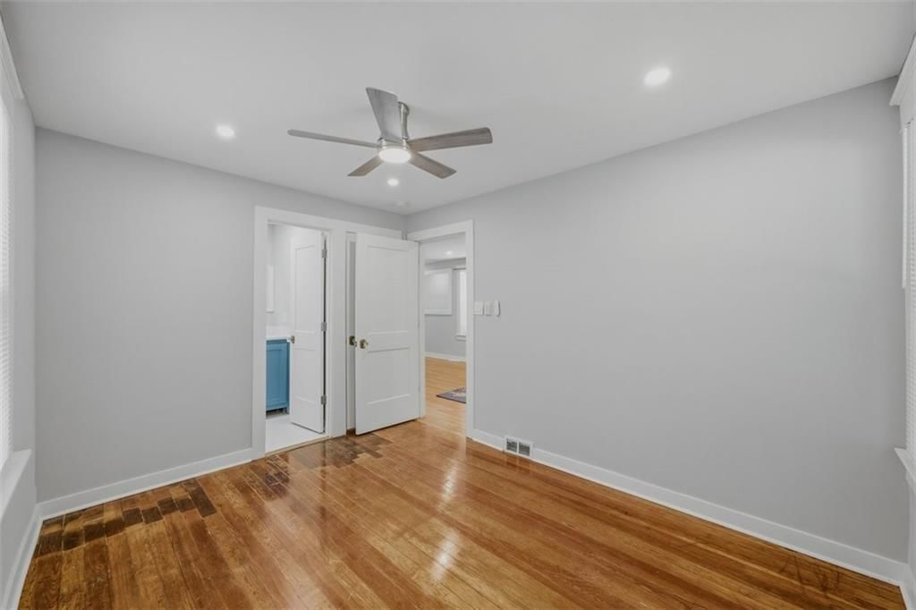 1717 Cambridge Avenue — photo 11