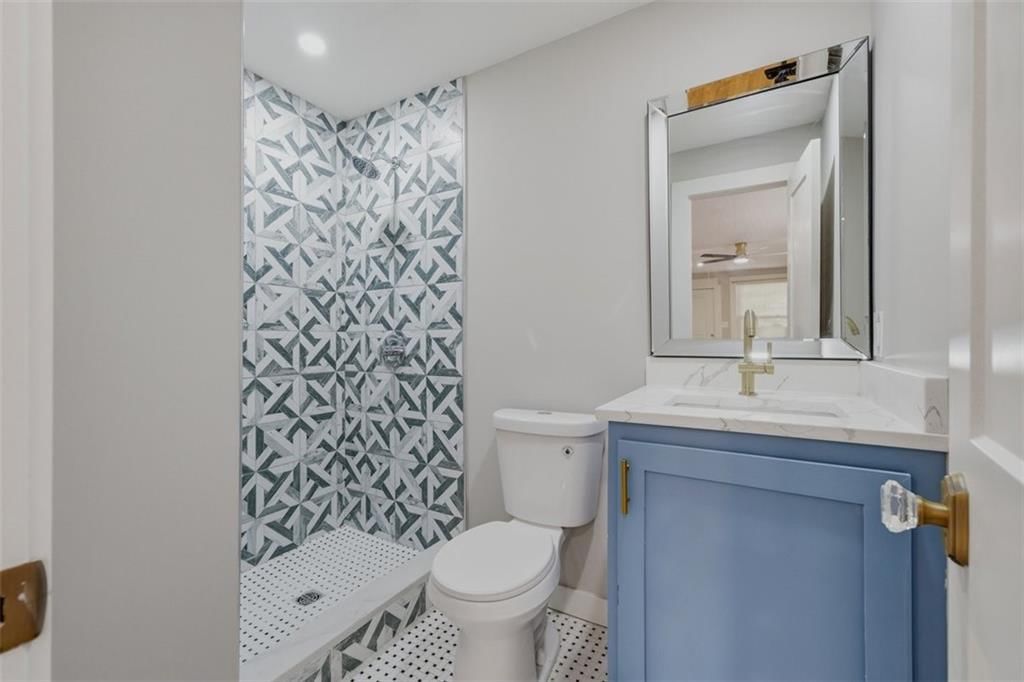1717 Cambridge Avenue — photo 12