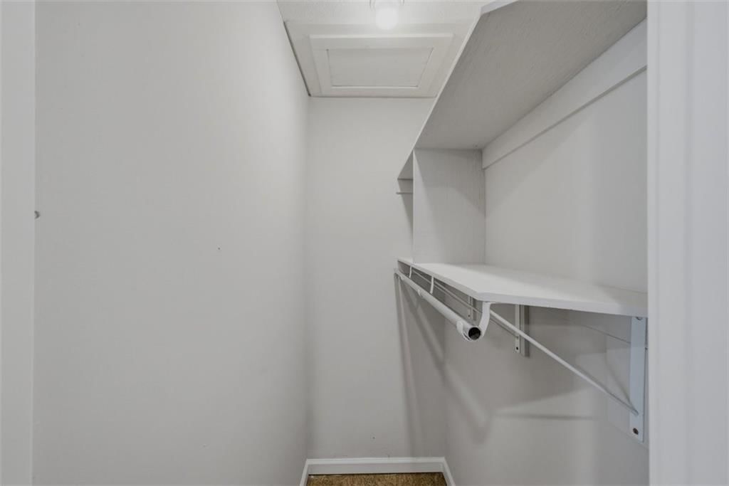 1717 Cambridge Avenue — photo 13