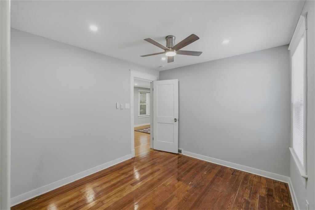 1717 Cambridge Avenue — photo 15