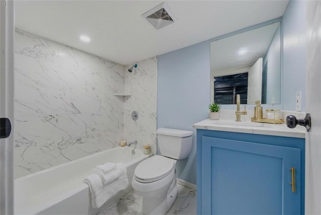 1717 Cambridge Avenue — photo 16