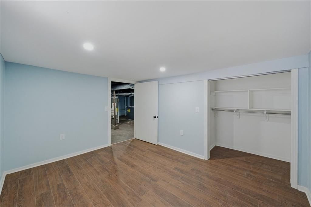 1717 Cambridge Avenue — photo 20