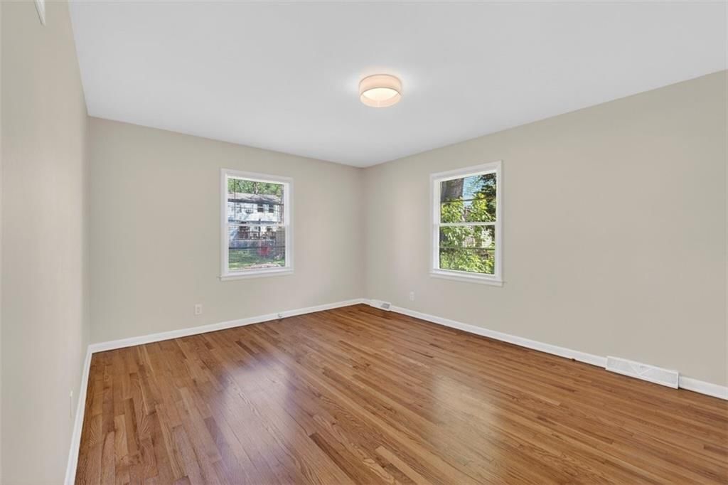 5503 Forest Avenue — photo 16
