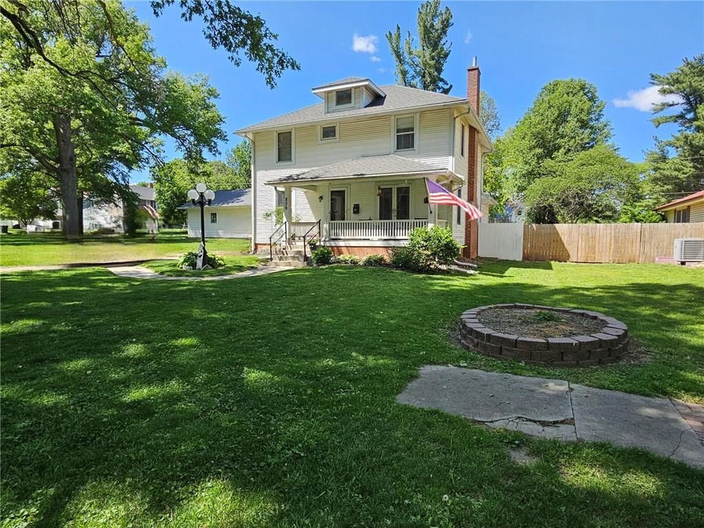 806 Elm Street — photo 1