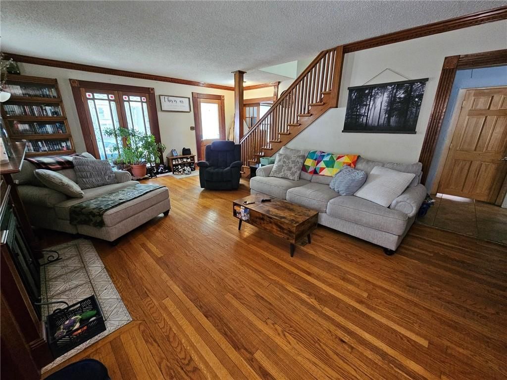 806 Elm Street — photo 10