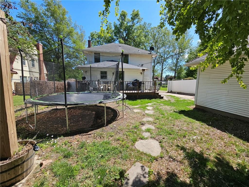 806 Elm Street — photo 42