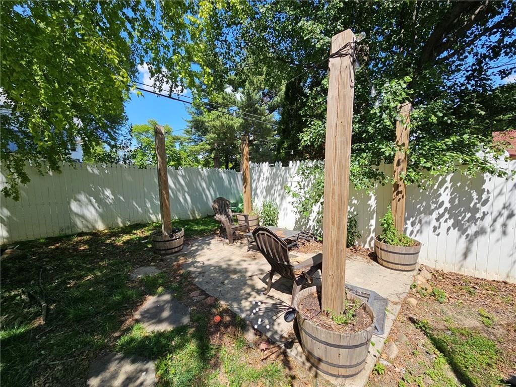 806 Elm Street — photo 44
