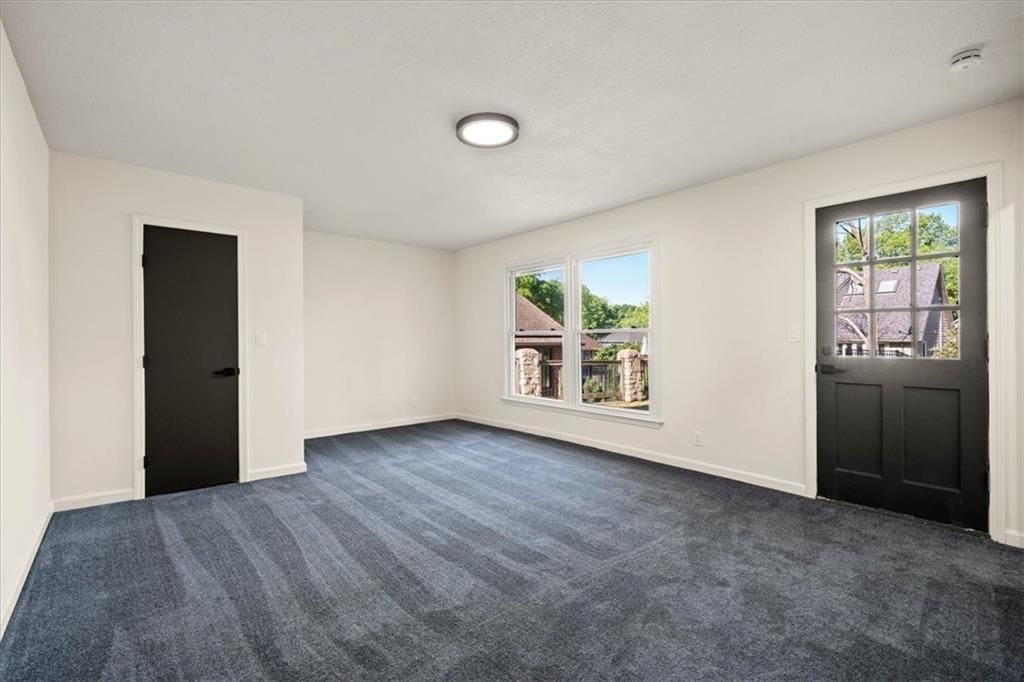 10310 Eby Street — photo 26