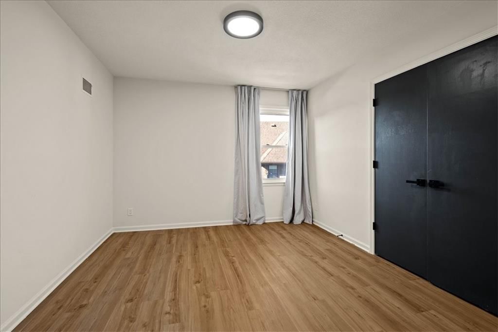10310 Eby Street — photo 30