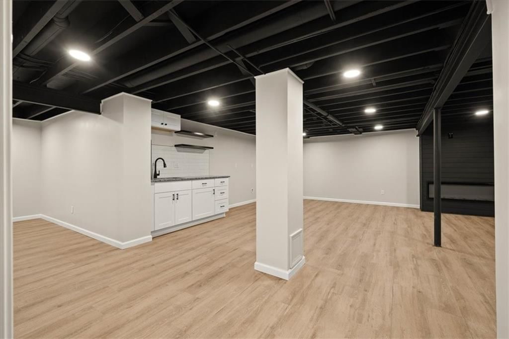 10310 Eby Street — photo 33