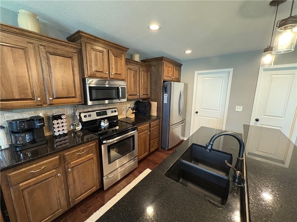 913 SE Amber Court — photo 15