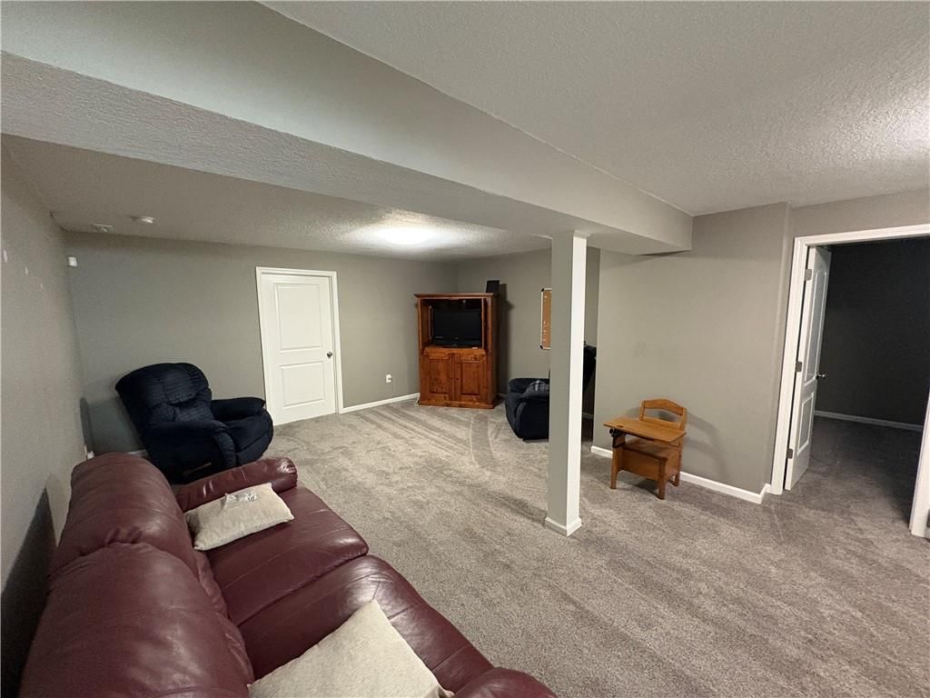 913 SE Amber Court — photo 33