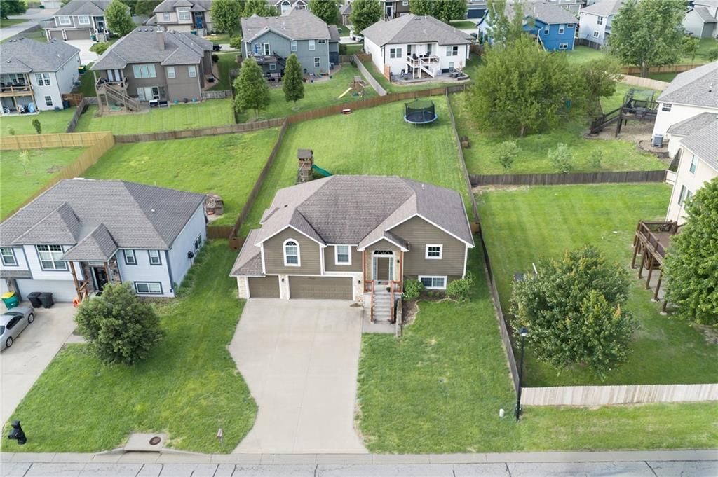 11409 Kimball Avenue — photo 21