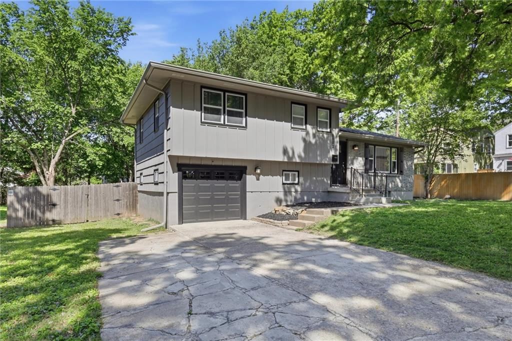 8002 Campbell Street — photo 2