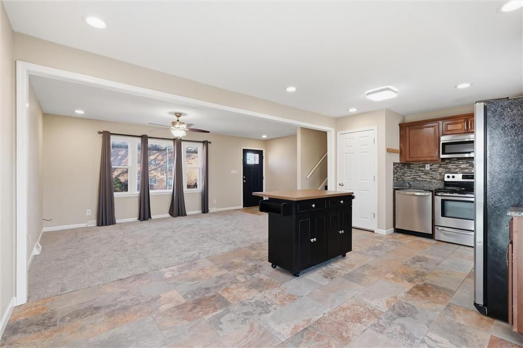 8002 Campbell Street — photo 11