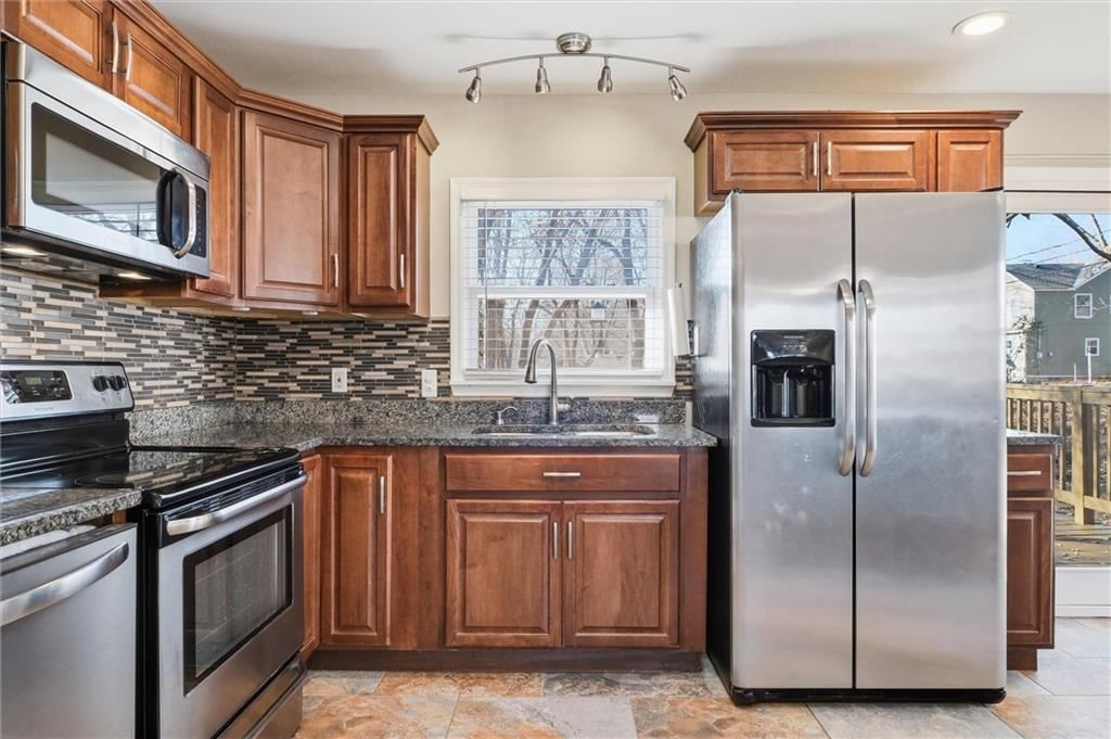 8002 Campbell Street — photo 13