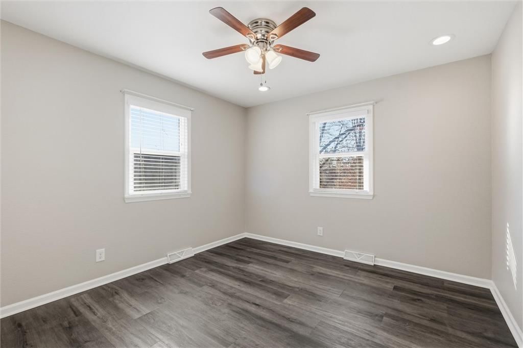 8002 Campbell Street — photo 22