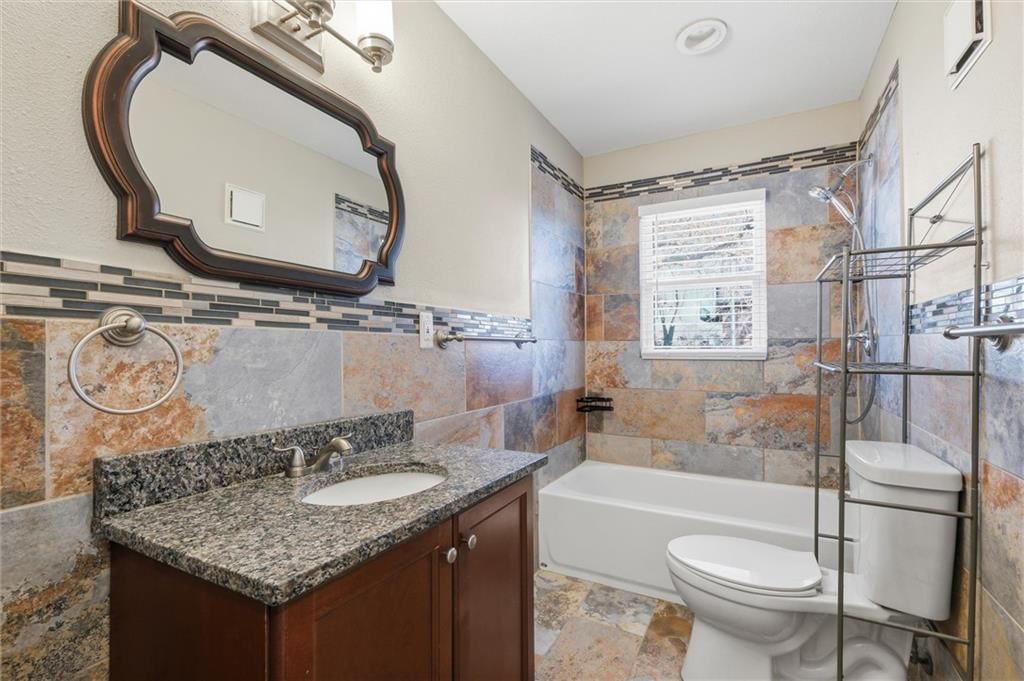 8002 Campbell Street — photo 25