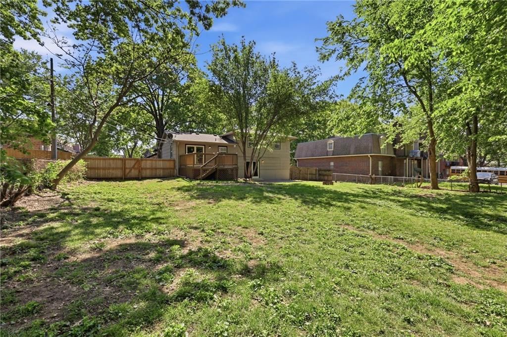 8002 Campbell Street — photo 38