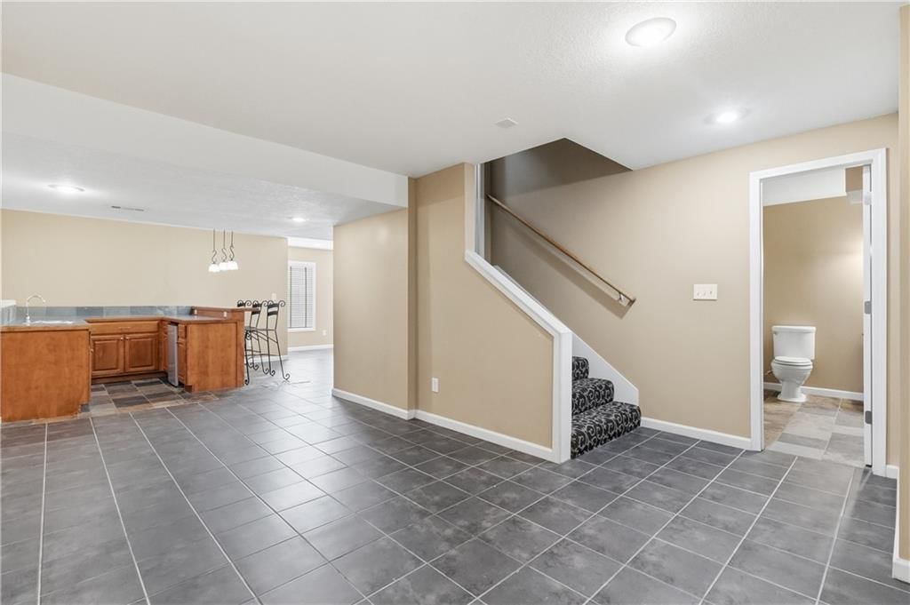 16224 Birch Street — photo 28