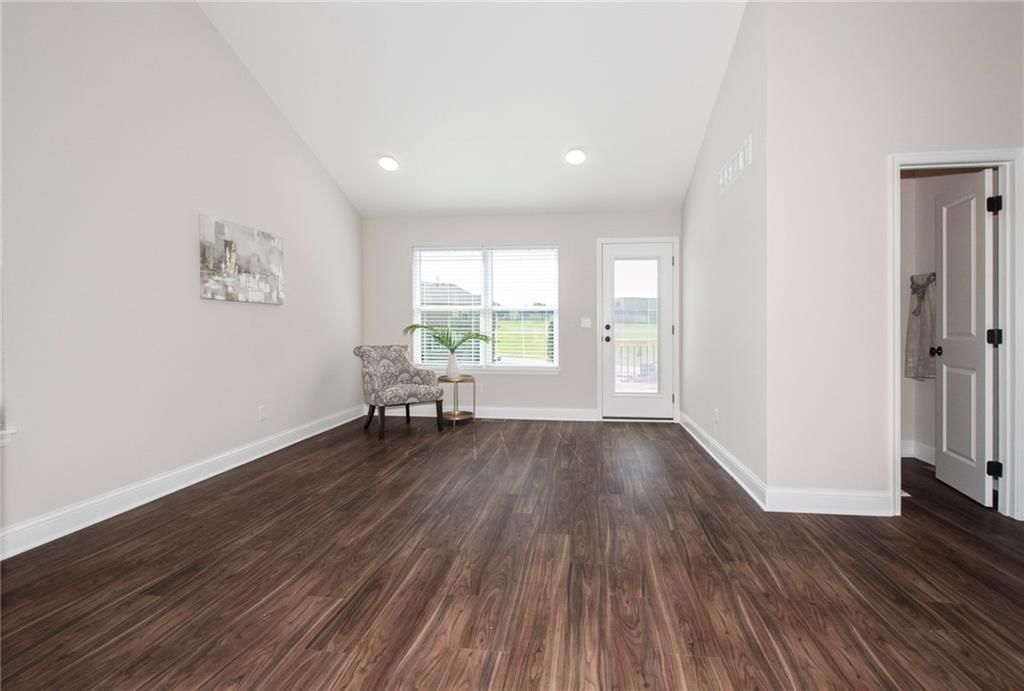 13745 Leigh Drive — photo 2