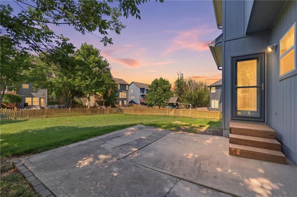 21104 W 53rd Terrace — photo 31