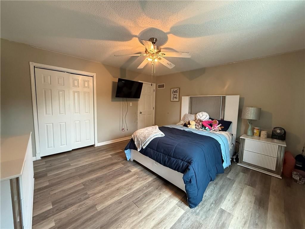 3704 S Willis Avenue — photo 17