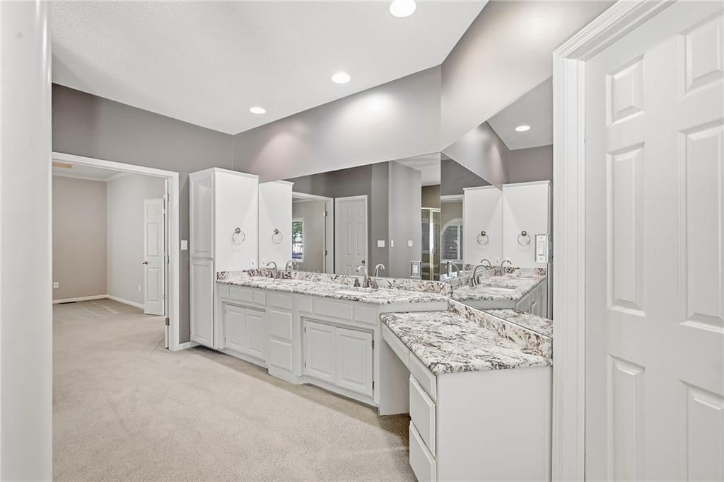 3431 NW Pink Hill Circle — photo 12