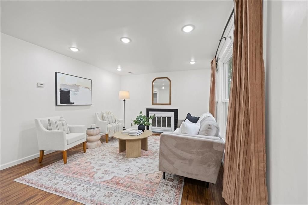 228 W Pocahontas Lane — photo 5