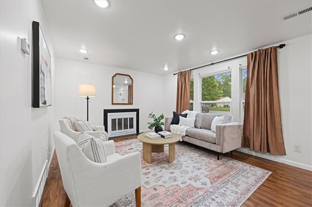 228 W Pocahontas Lane — photo 6