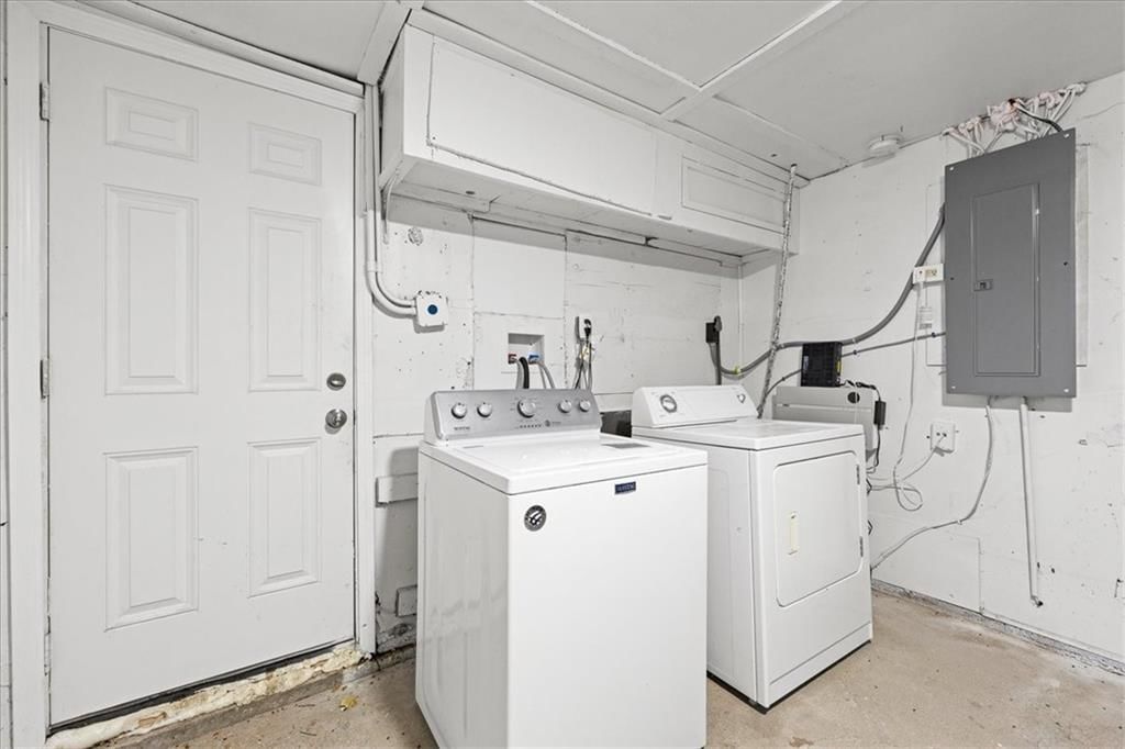 228 W Pocahontas Lane — photo 24