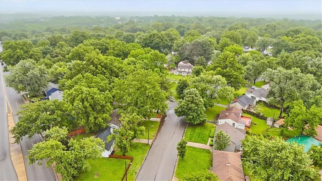 228 W Pocahontas Lane — photo 32