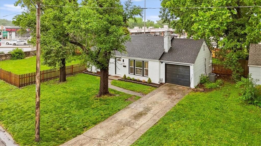 228 W Pocahontas Lane — photo 33