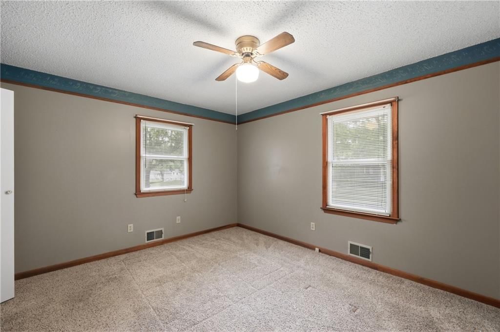 2300 S Harding Street — photo 14