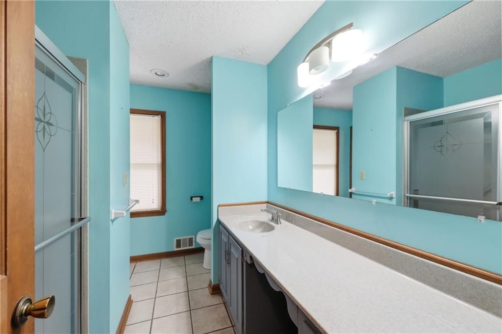 2300 S Harding Street — photo 16