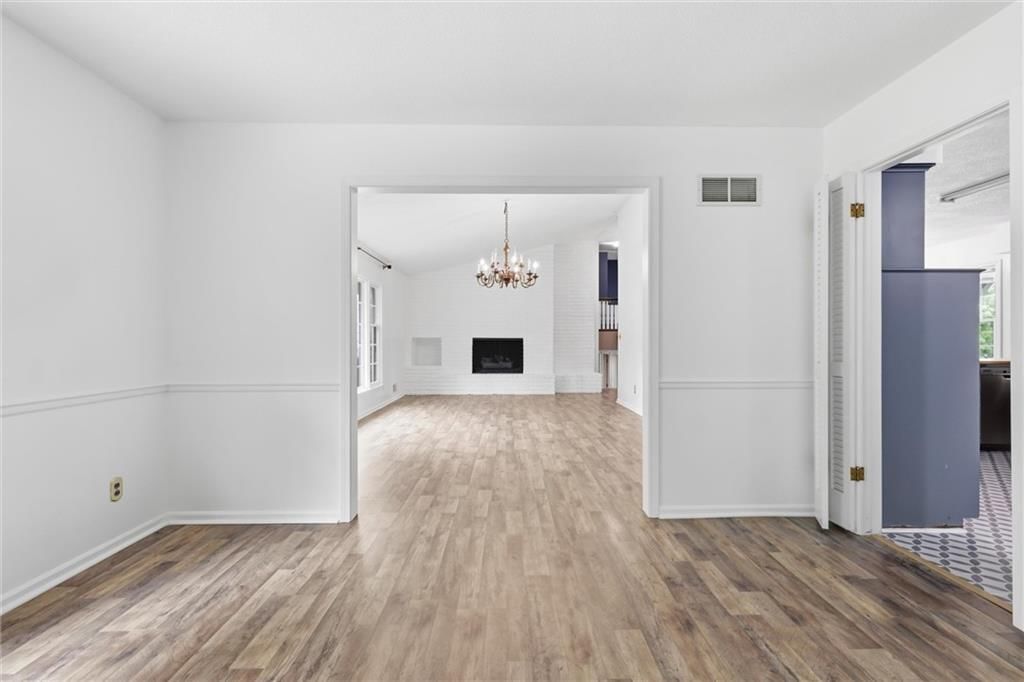 3610 S DELAWARE Avenue — photo 11