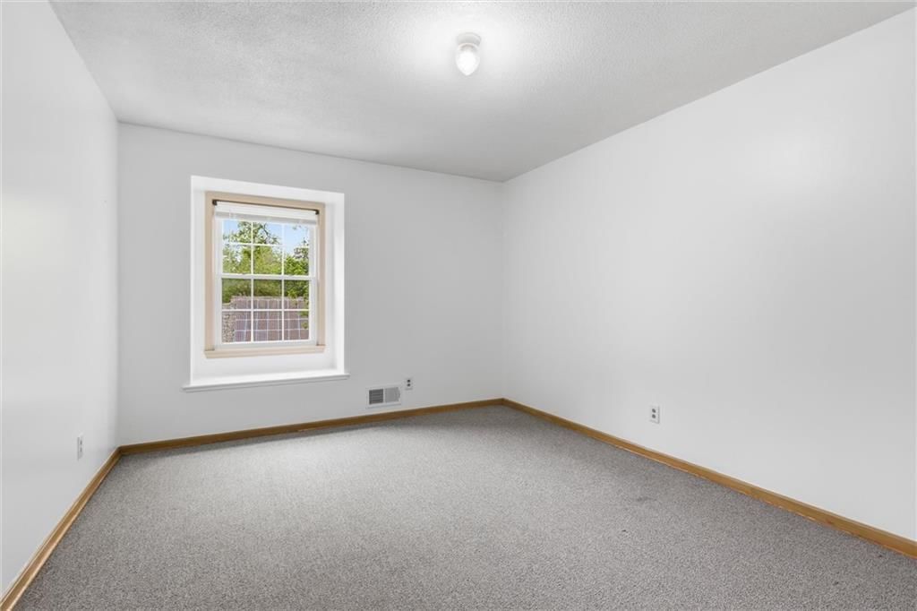 3610 S DELAWARE Avenue — photo 13