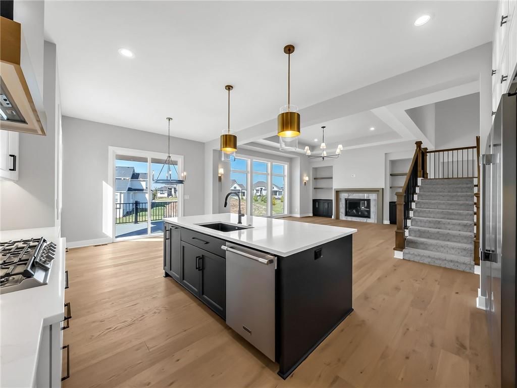 16924 Futura Street — photo 8
