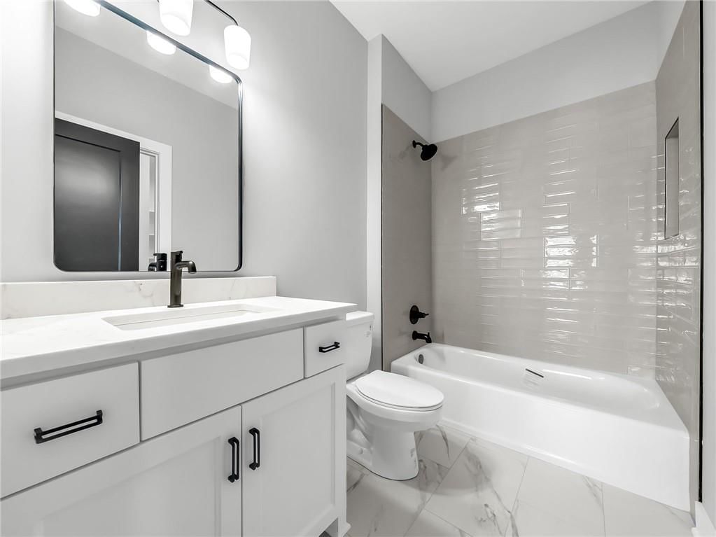 16924 Futura Street — photo 24