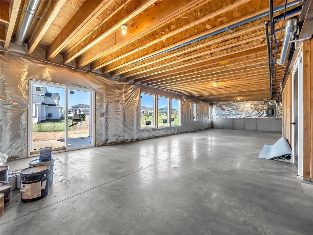 16924 Futura Street — photo 25