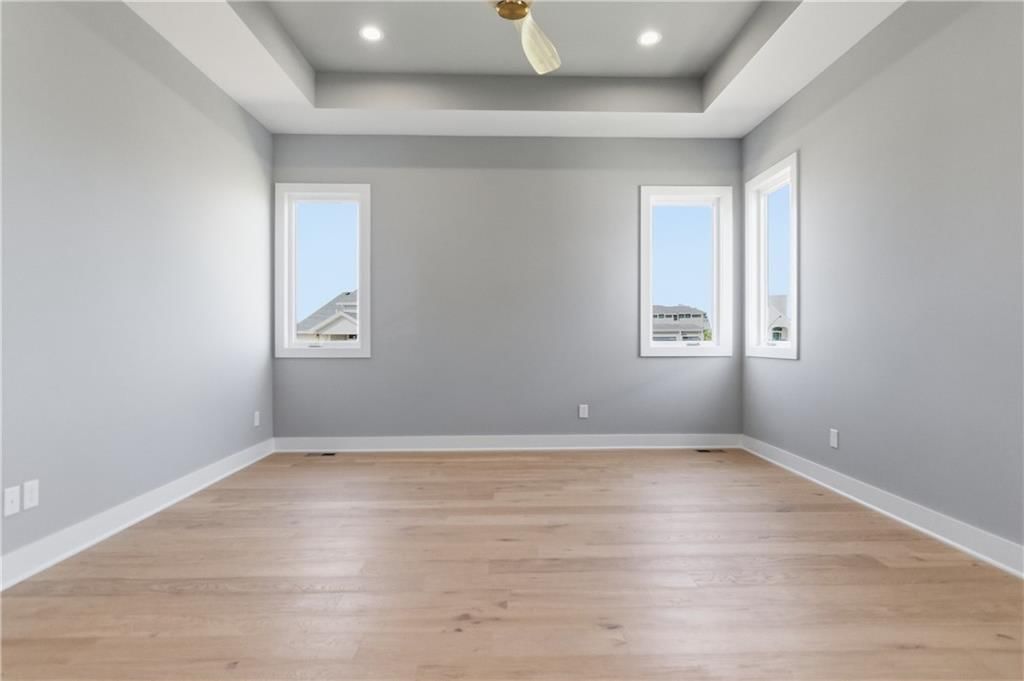 16924 Futura Street — photo 32