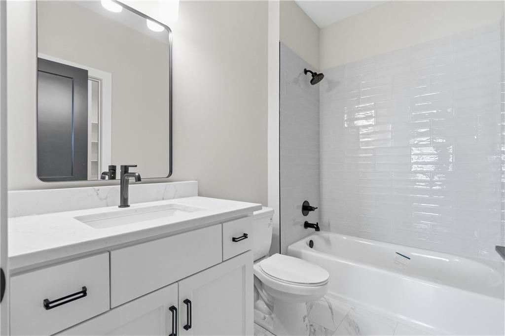 16924 Futura Street — photo 55