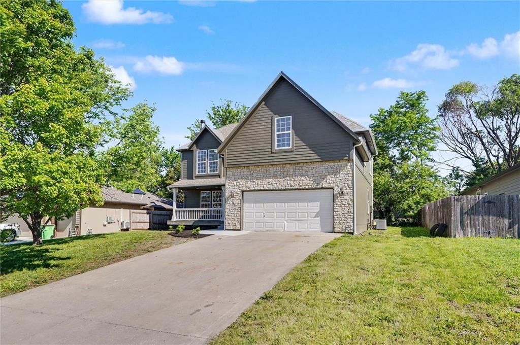 212 Hillside Drive — photo 2